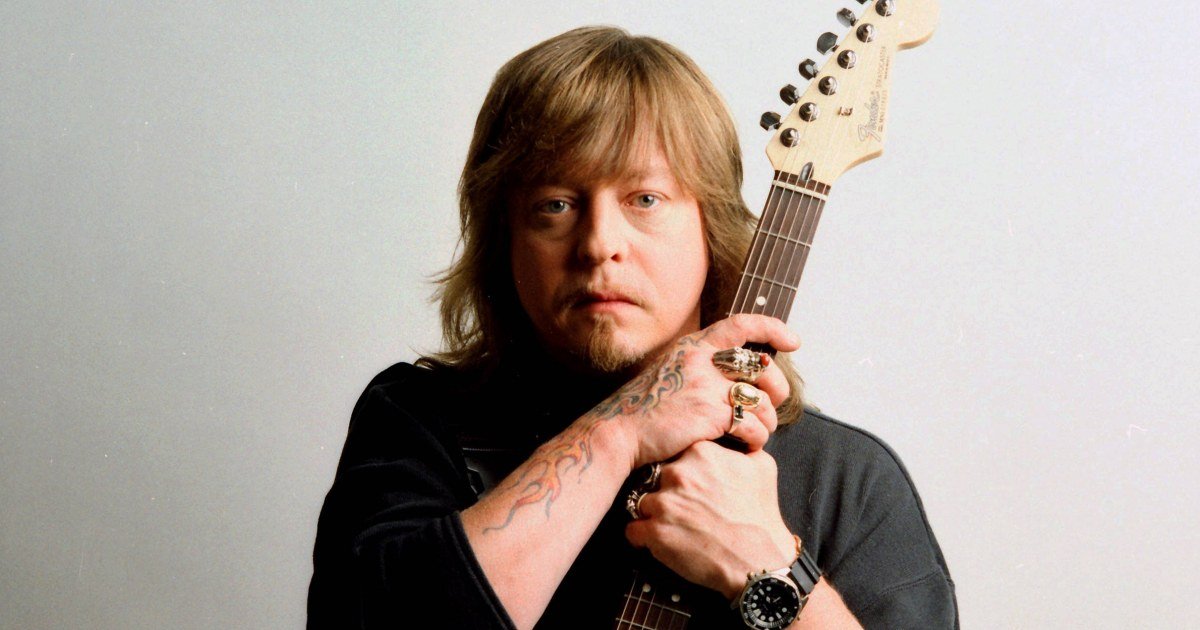 Rick Derringer, who had hit with 'Hang On Sloopy' and produced 'Weird Al,' dies at 77