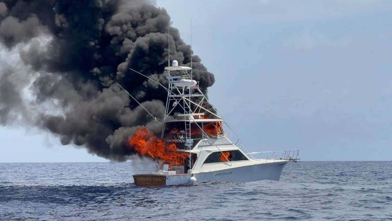 32 passengers rescued from sinking yacht in Miami