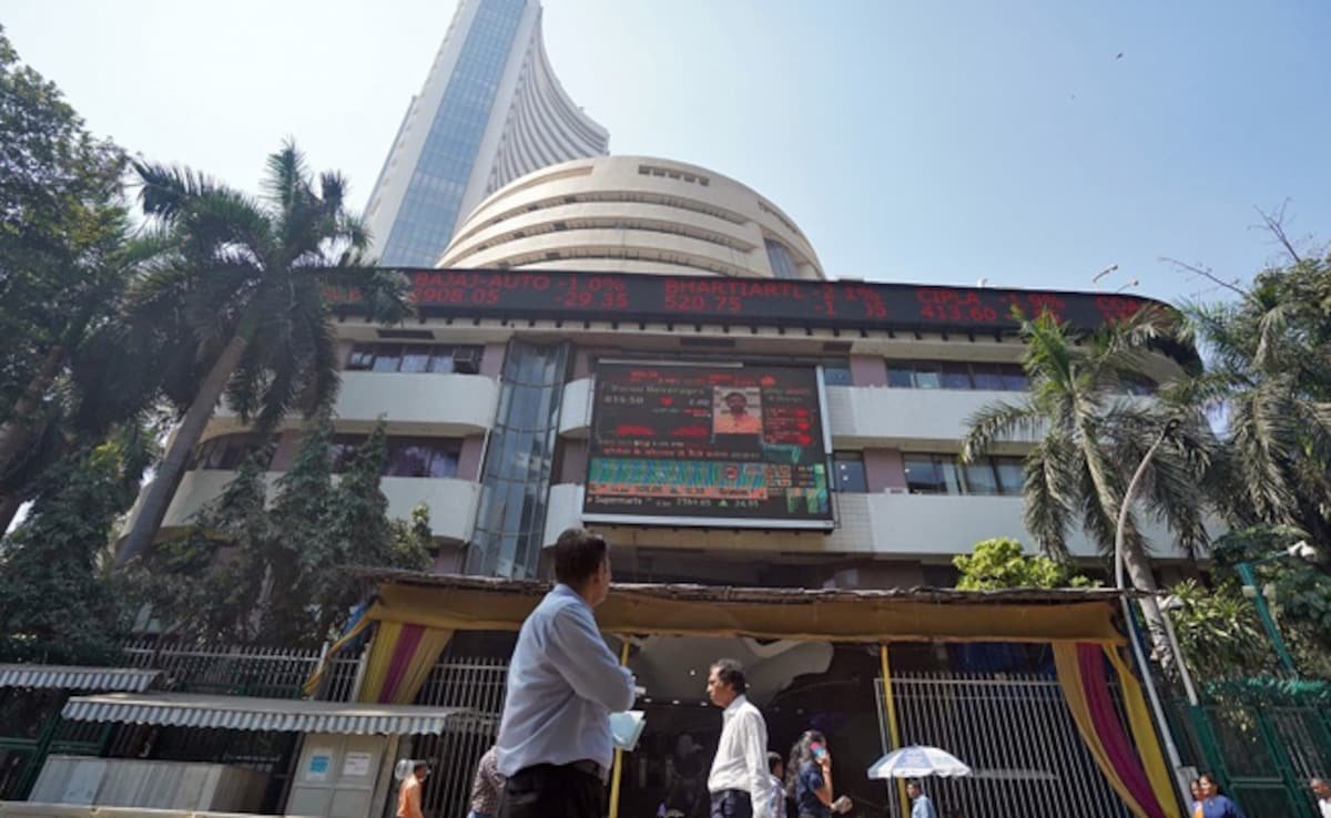 Sensex Up 950 Points, Nifty Gains 299 Points As Market Bounce Back