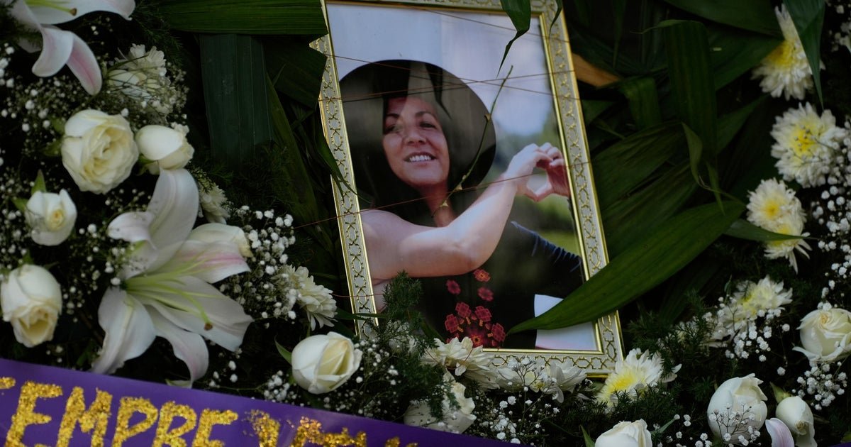 Clues emerge after mayor's aides murdered in rush-hour shooting on street in Mexico City