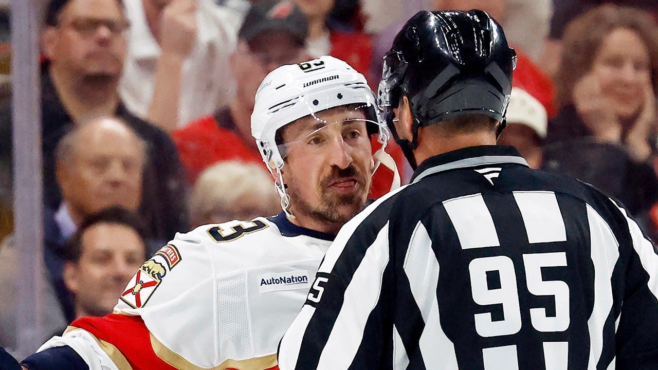 Panthers' Brad Marchand fuels intermission dessert rumors