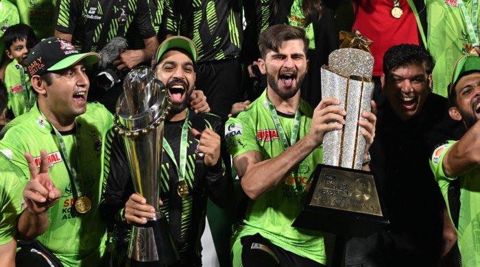 How much prize money Lahore Qalandars got after victory over Quetta Gladiators?