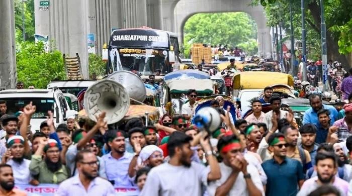 Bangladesh unrest spills into daily life as political parties jostle for power