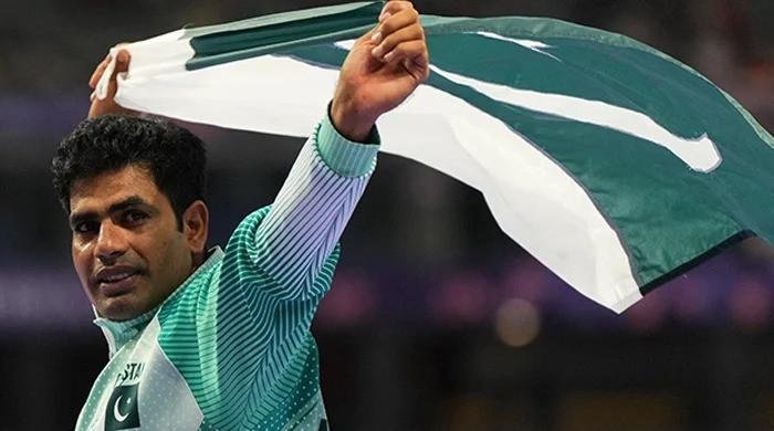 Arshad shines early as Pakistan duo reach javelin final