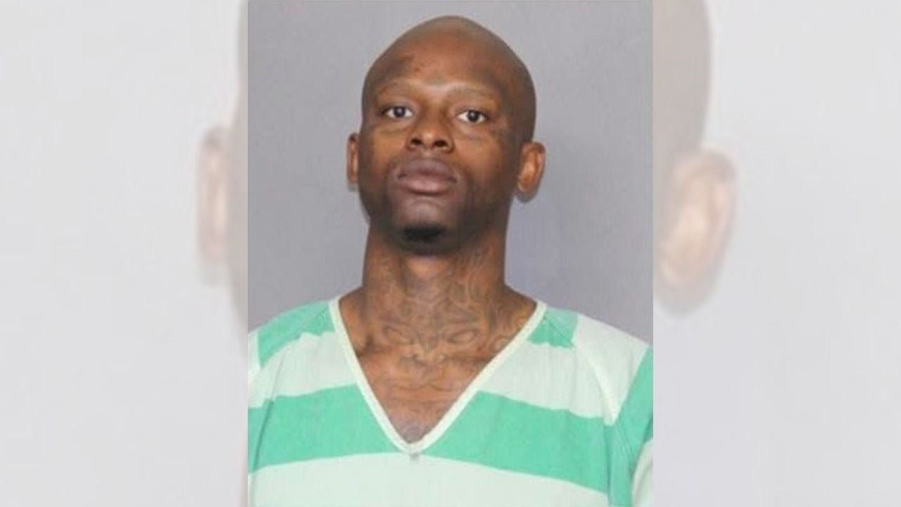 Escaped inmate McArthur Mathis still on the run after psychiatric hospital break