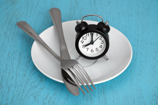 Study links early breakfast and fasting to lower BMI in middle-aged adults