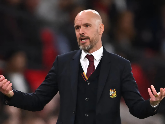 Ex-Manchester United manager signs 2-year deal