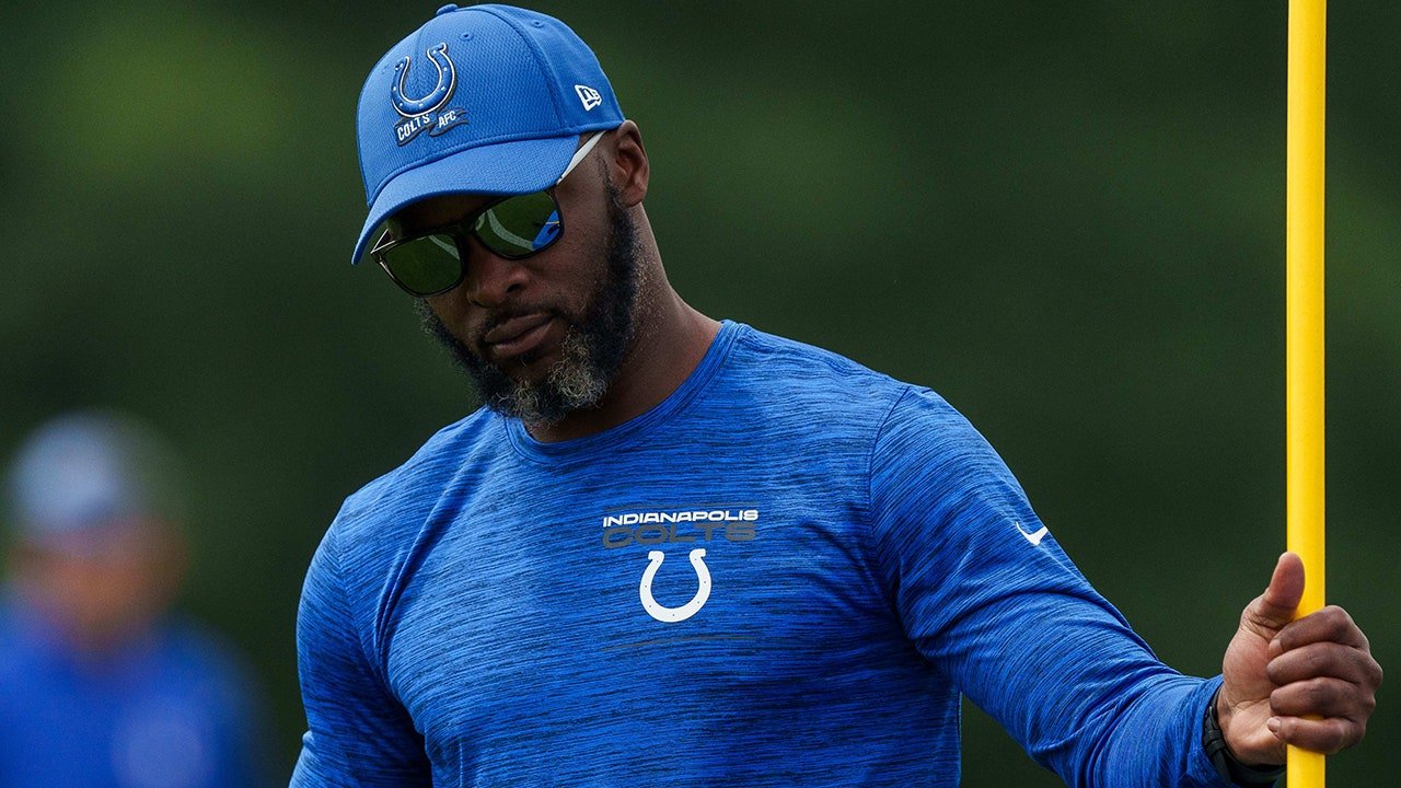 Colts great Reggie Wayne fights back tears remembering Jim Irsay's legacy