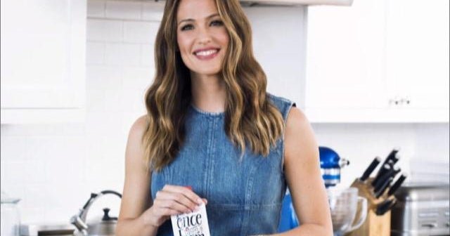 Sunday Profile: Jennifer Garner - CBS News