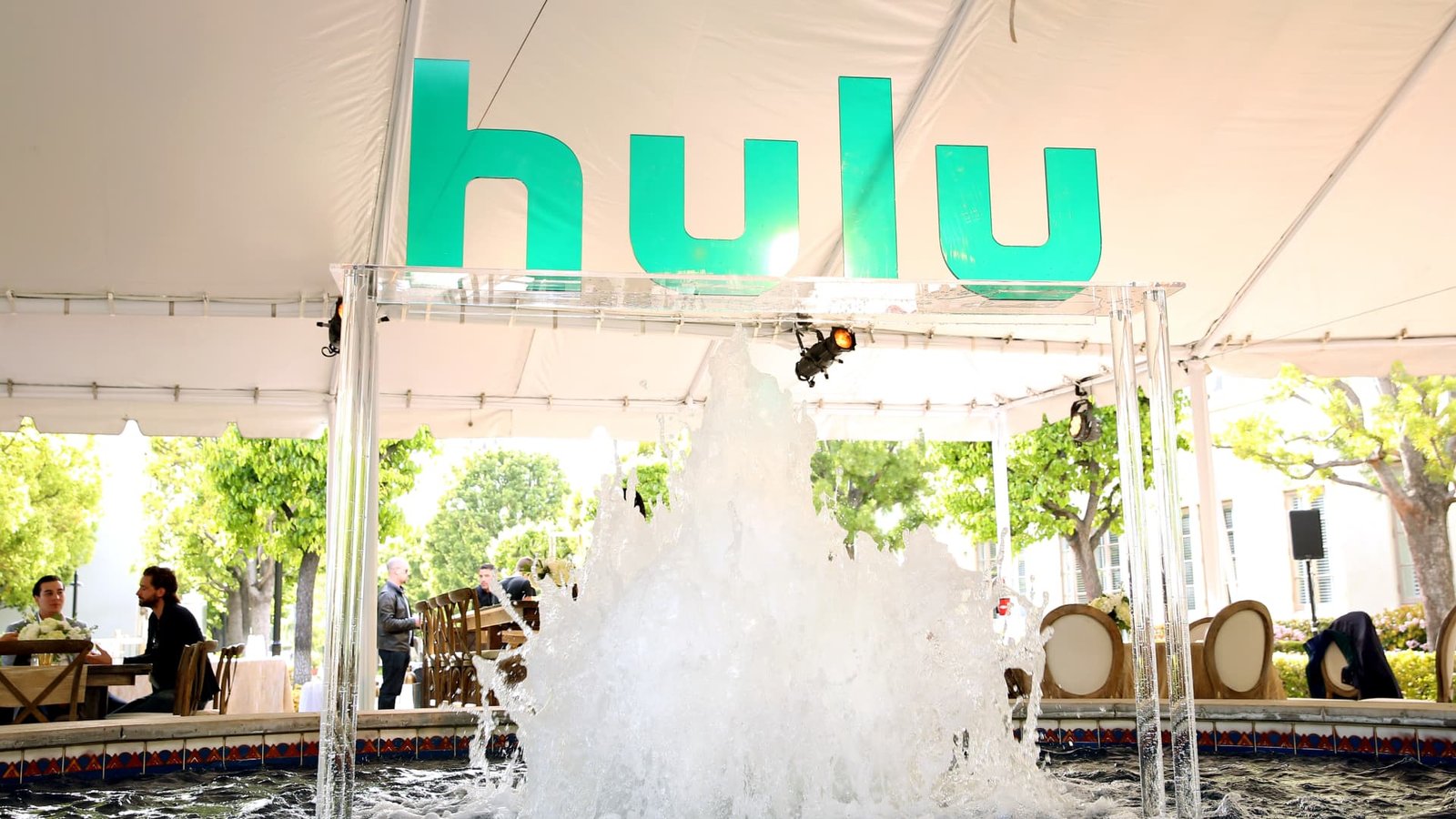 Disney to pay Comcast $438.7M for control of Hulu, ending valuation process