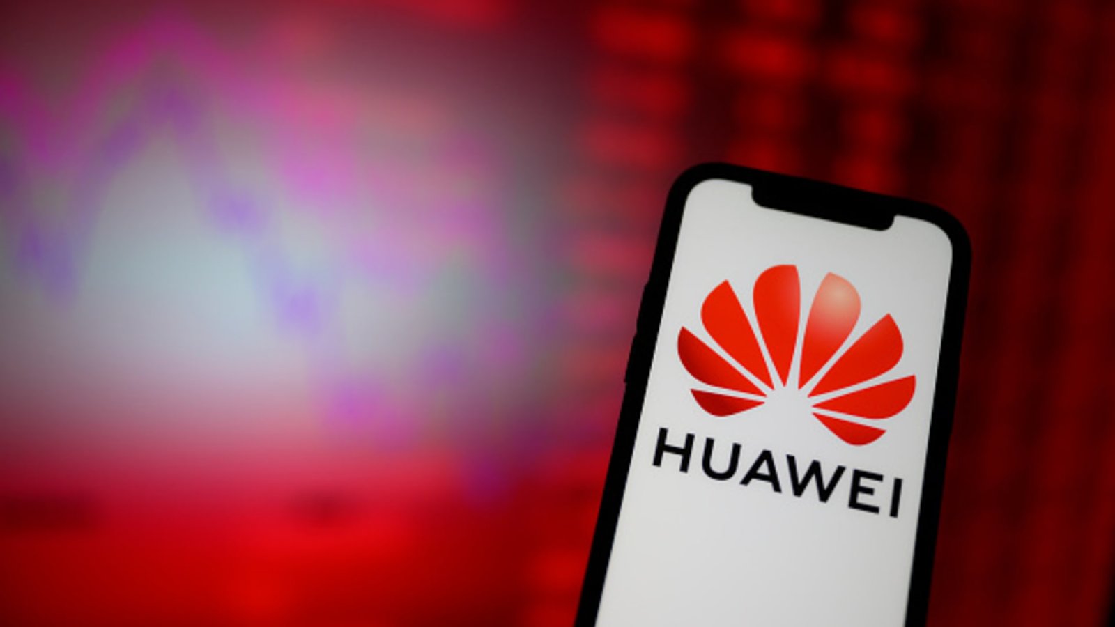 Taiwan blacklists China's Huawei and SMIC, aligning more with U.S. policy