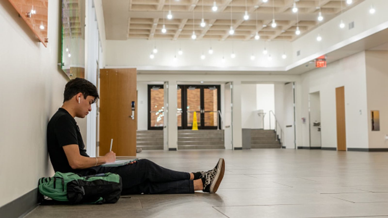 Student loan 'default cliff' coming as late payments rise: reports