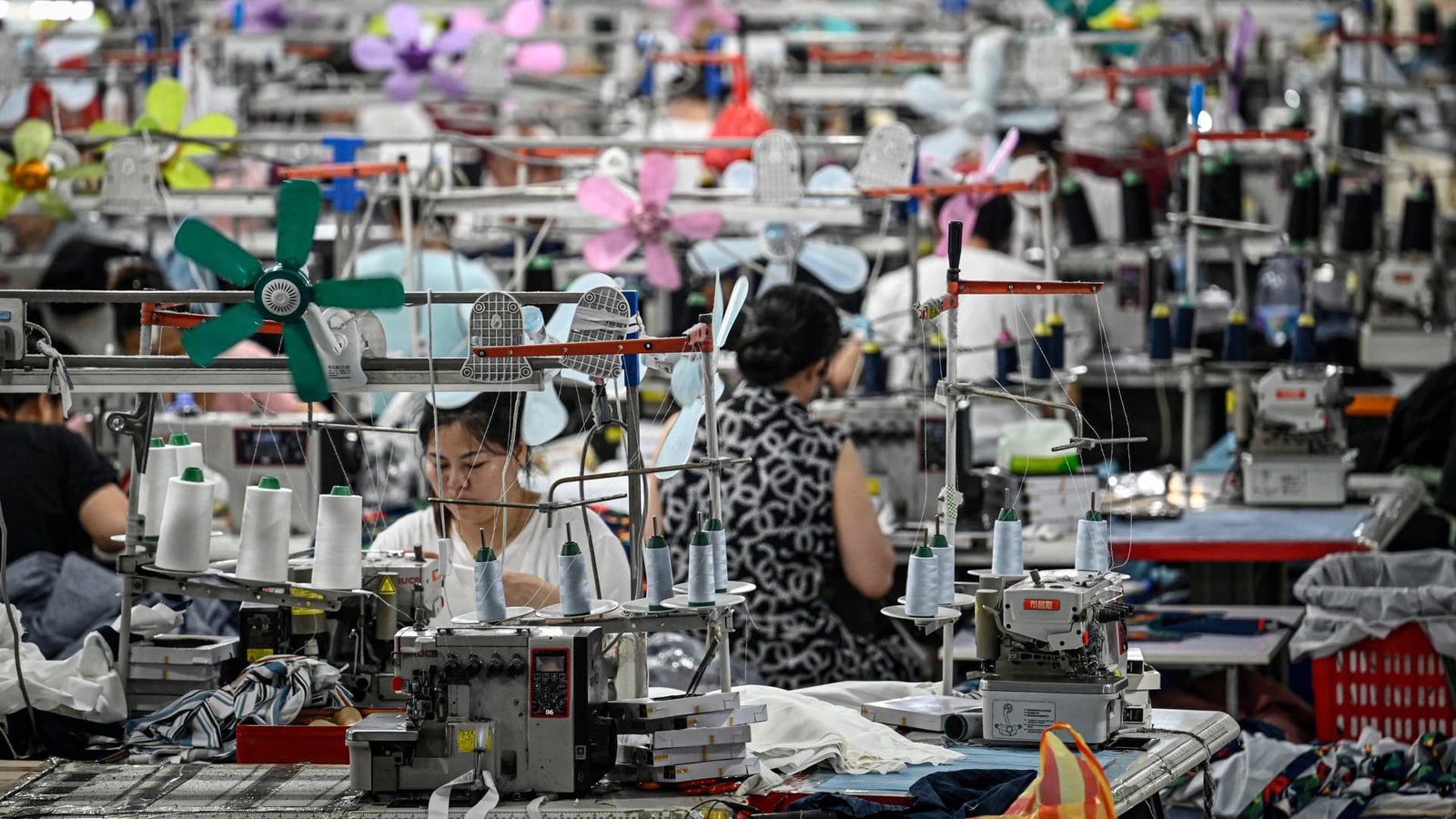 China's manufacturing activity contracts for a third month amid deflation woes