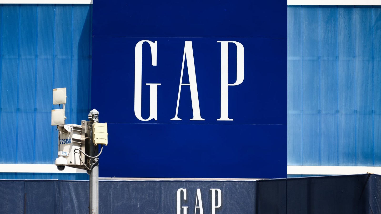 Gap revived its identity. Here's why investors are still cautious