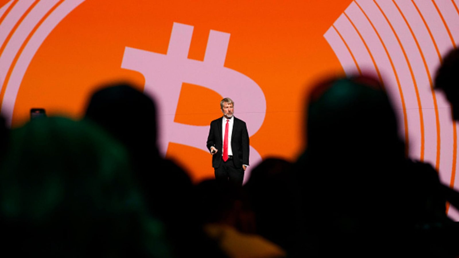 Saylor bitcoin buying strategy 'exploding,' but Wall Street skeptical