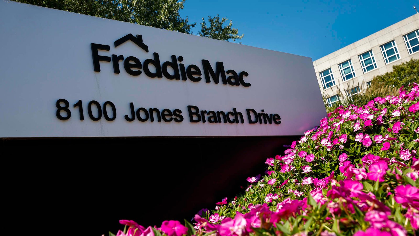 Trump administration moves to count crypto as a federal mortgage asset