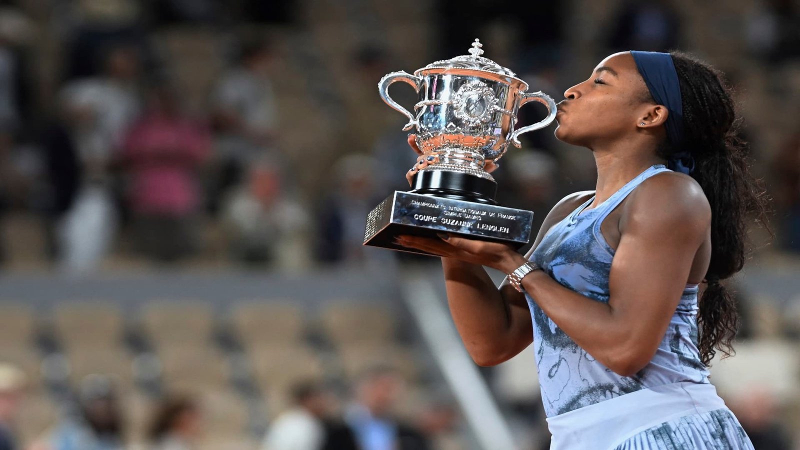 Coco Gauff handles bad memories and top-ranked Aryna Sabalenka to earn first French Open title