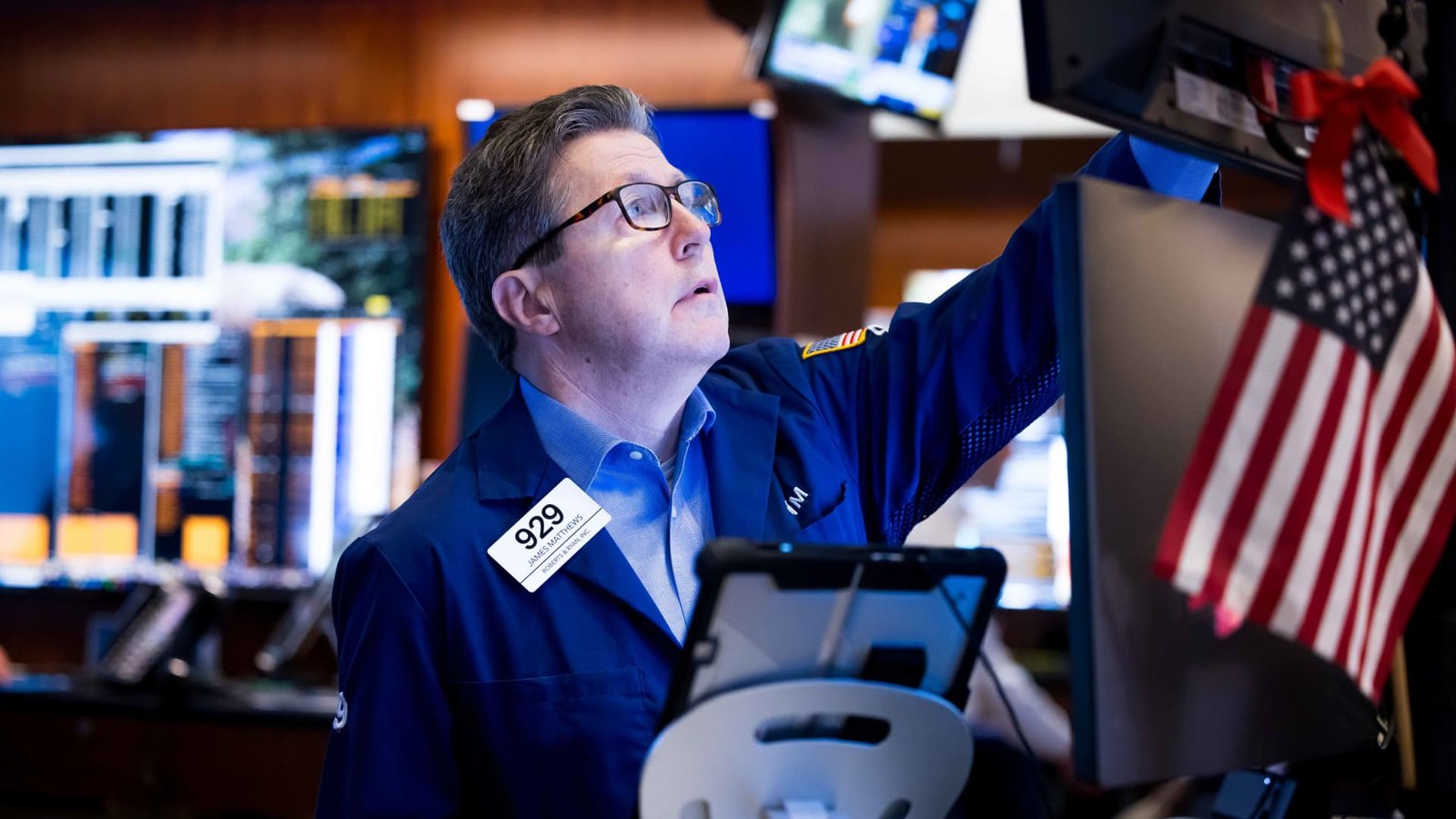 Stock market today: Live updates