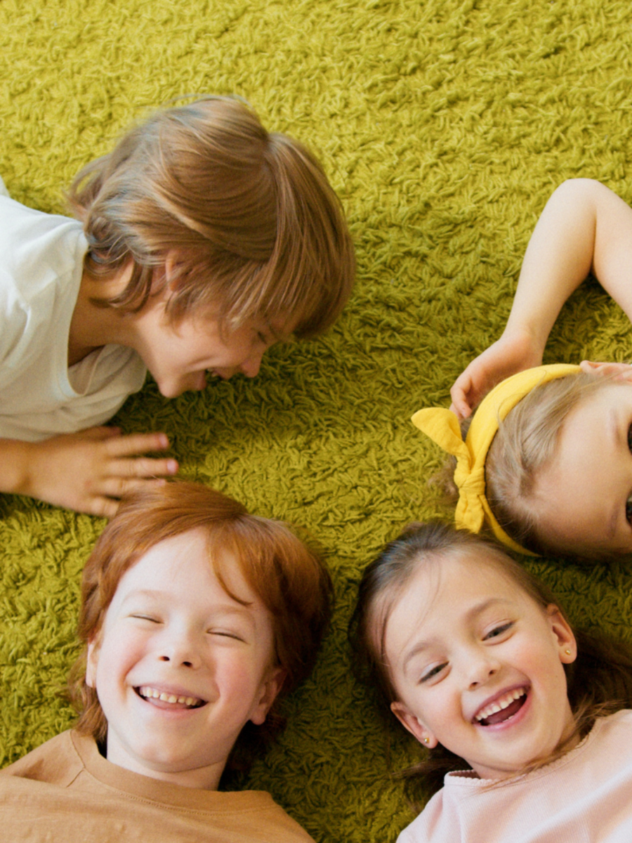  8 tiny traditions that build a happy childhood