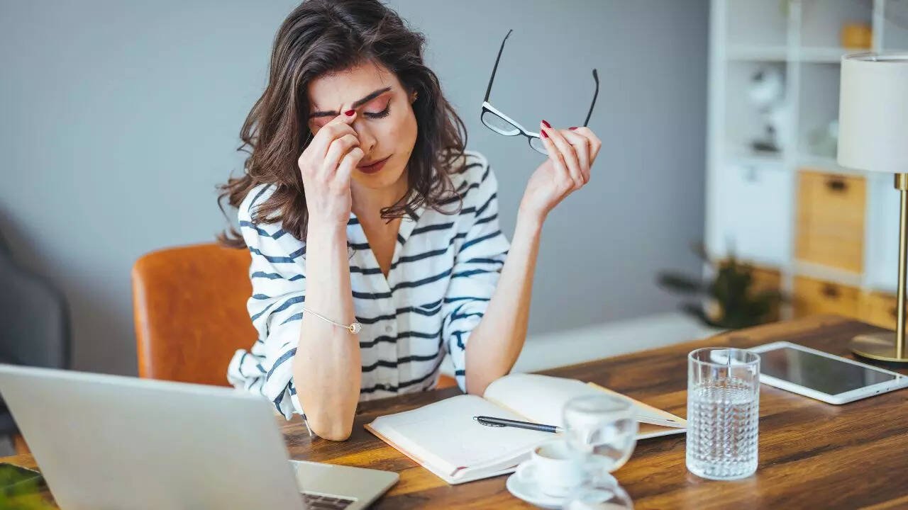 7 warning signs of a toxic workplace