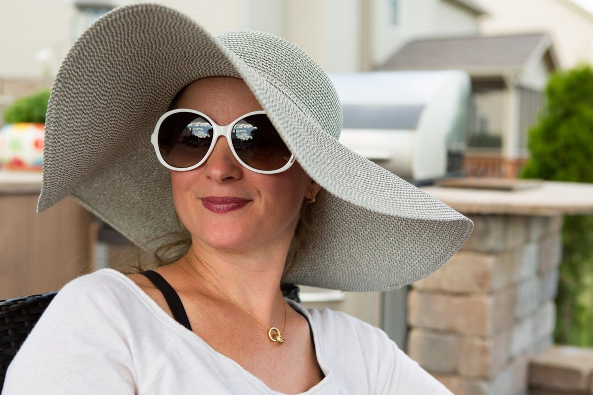 Are sunglasses really protecting your eyes?