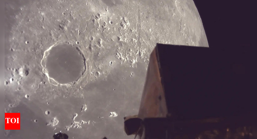 Private Japanese lunar lander heads toward a touchdown in the moon's far north | World News