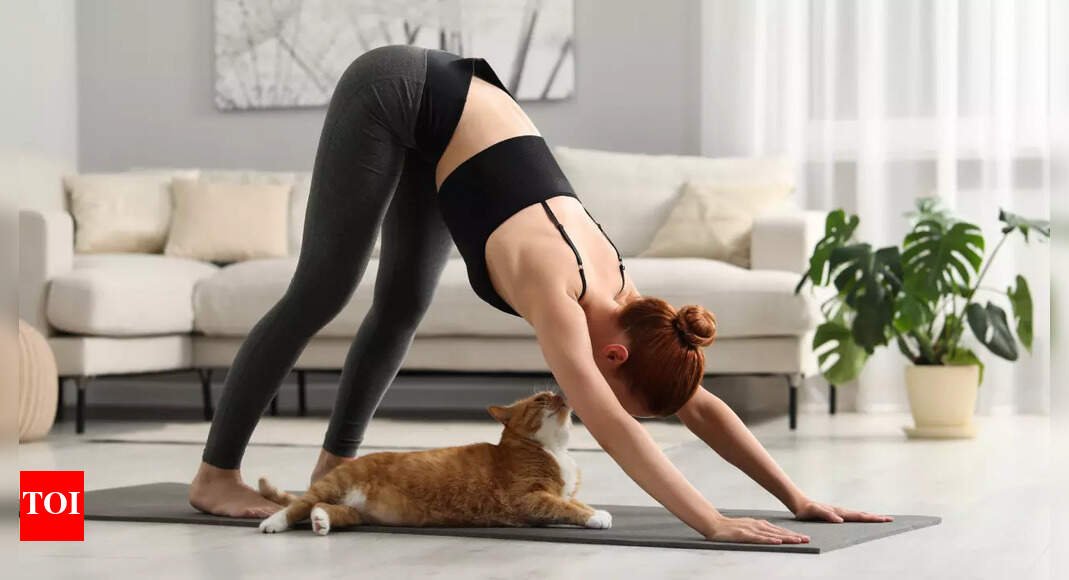 Body Stretch Yoga: 9 morning stretches approved by a yoga coach to look 10 years younger! |