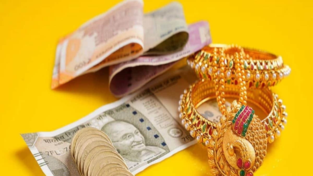 Muthoot, Manappuram Finance Shares Surge After RBI's Final Gold Loan Regulations