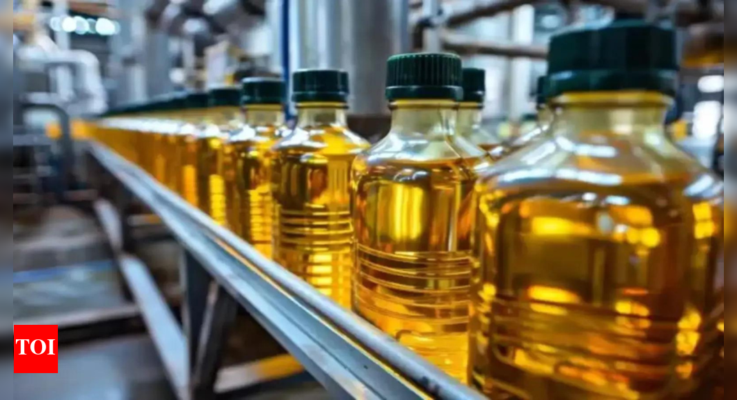 Govt slashes basic customs duty on crude edible oils from 20% to 10%