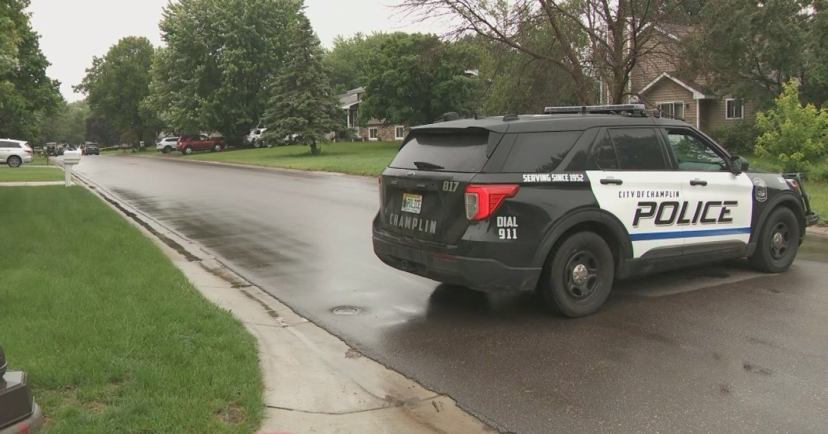 Manhunt underway after two Minnesota state lawmakers shot, one killed