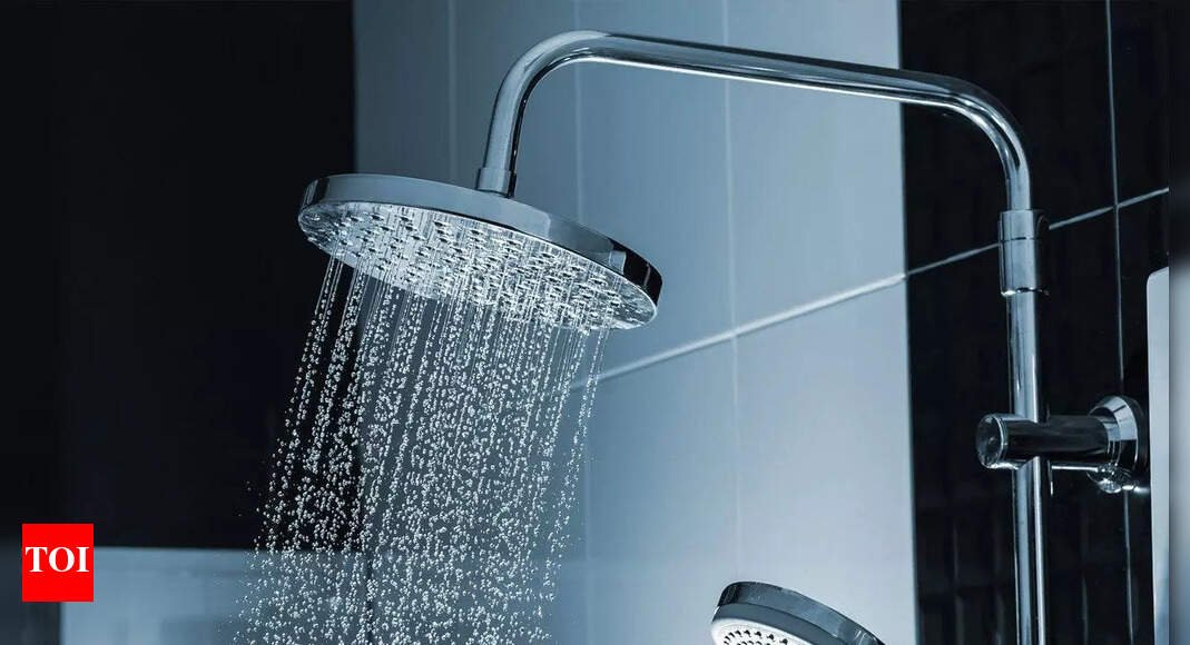Morning or night showers? Microbiologist reveals when you should really be showering |