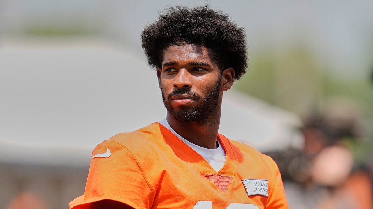 Browns' Shedeur Sanders issued speeding citation in midnight traffic stop