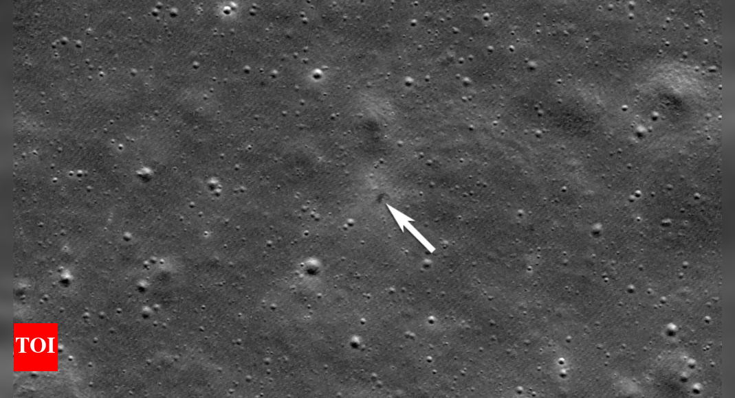 NASA: Nasa spacecraft around the moon photographs the crash site of a Japanese company's lunar lander