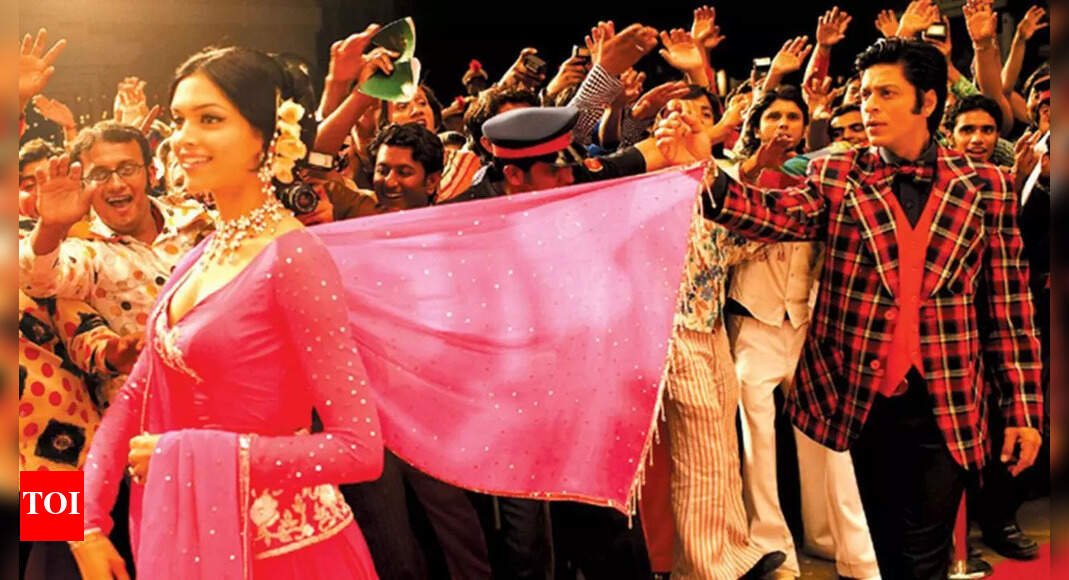 Banarasi to Chikankari: 5 dupattas every Indian girl needs in her closet