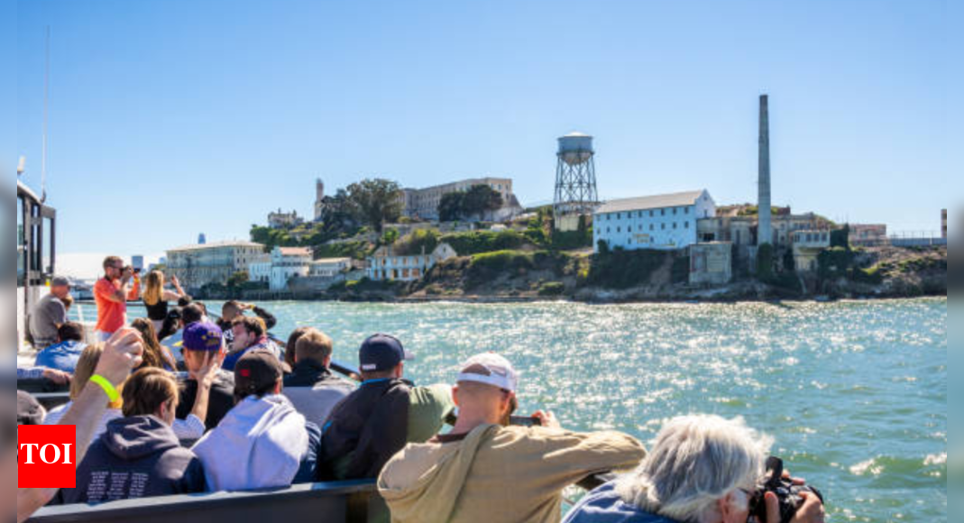 Travel Tips: How to avoid tourist traps (and what to do instead) |