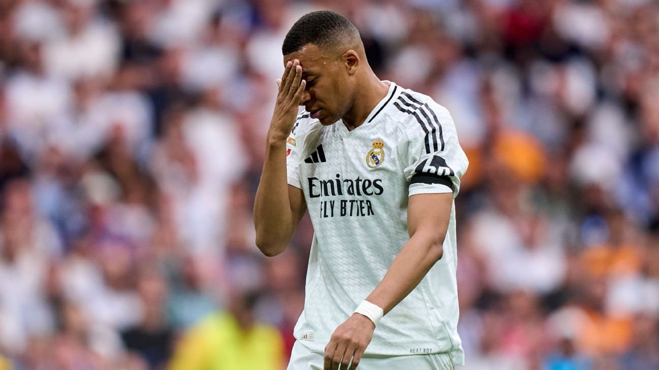 Kylian Mbappé back in training with Real Madrid at Club WC