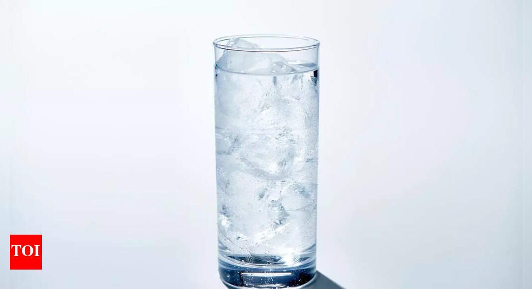 Is drinking cold water bad for your health? Know its risks and benefits |