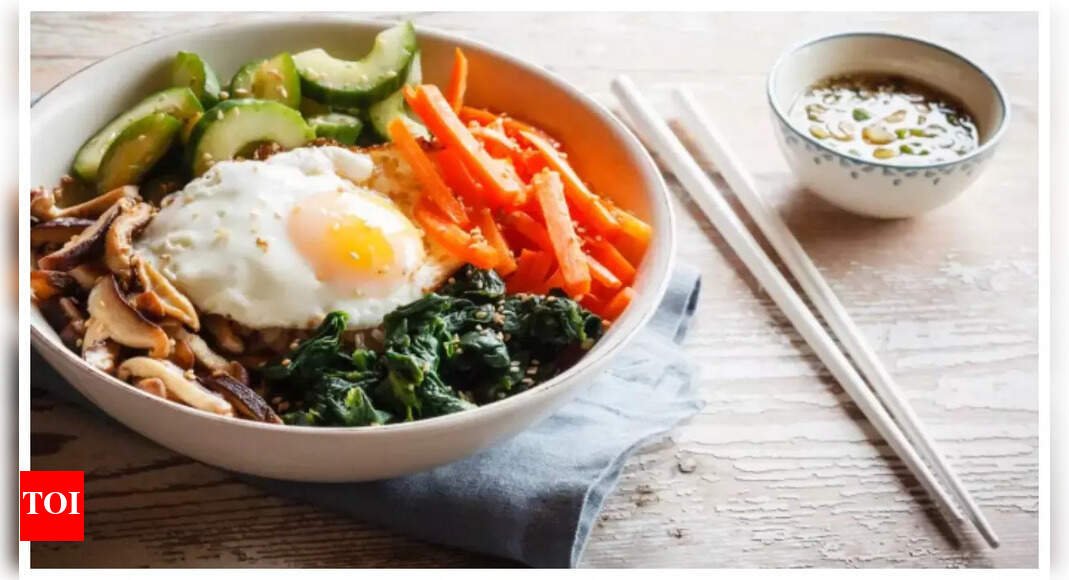 Why is it important to eat veggies first during a meal? A scientist weighs in |