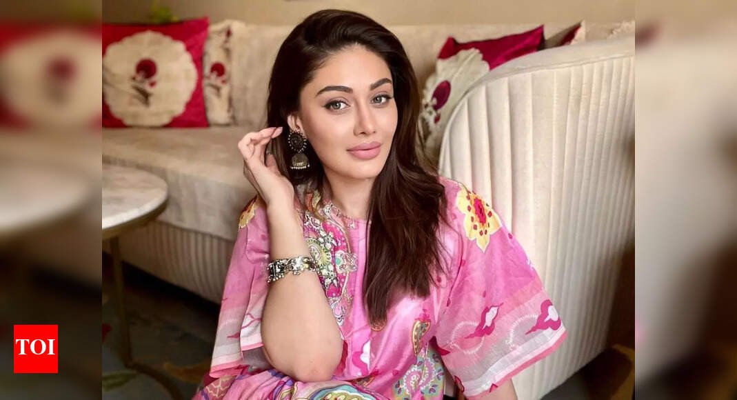 Shefali Jariwala death: Taking medication on an empty stomach can be fatal? Why experts advise against it