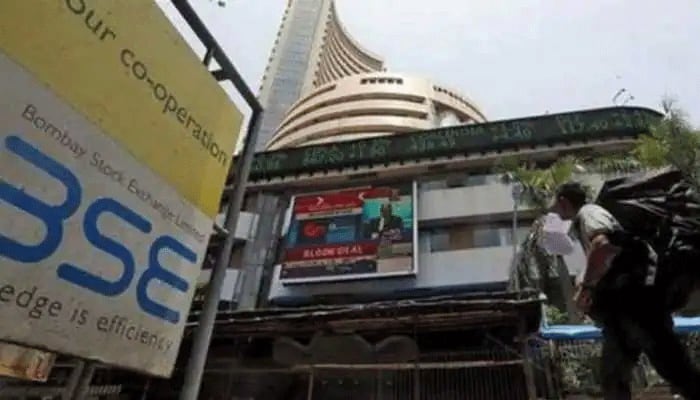 Stock Market Ends Lower On 3rd Consecutive Trading Day As Weak Global Cues Continue | Economy News