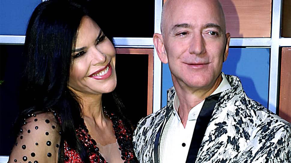 Netizens Badly Roast Jeff Bezos-Lauren Sanchez's Wedding Invite --Here's Why | Economy News