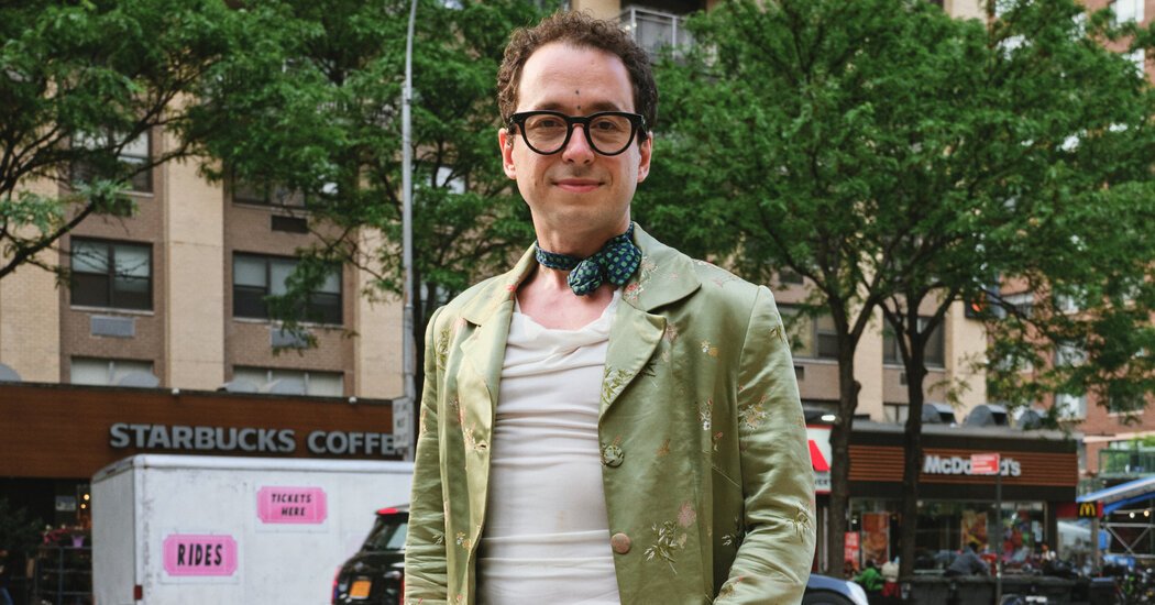 Street Style Look of the Week: Wonderland Tea Party