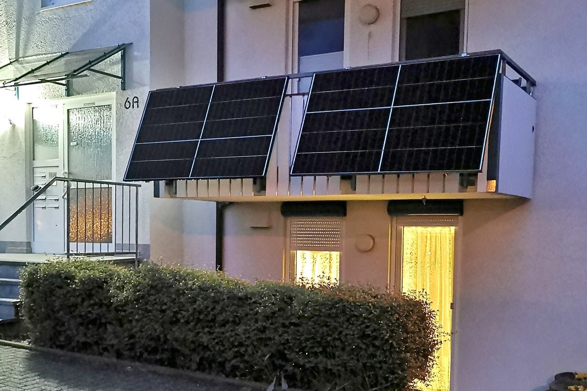 How plug-in solar panels could help Britons save 30% on energy bills