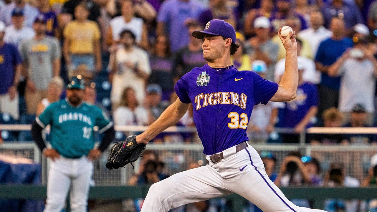 LSU pitcher Kade Anderson celebrates title, eyes top MLB Draft selection