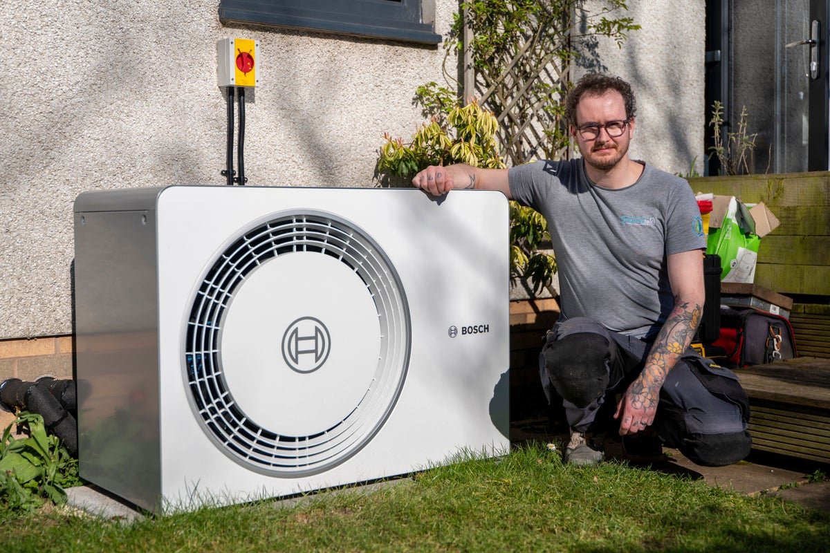 Scheme to give heating engineers free heat pumps ‘boosts confidence’ in the tech