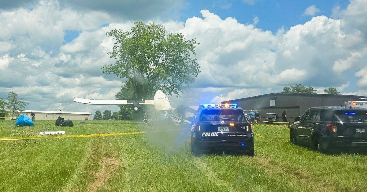 Multiple people injured as small plane crashes in Tennessee