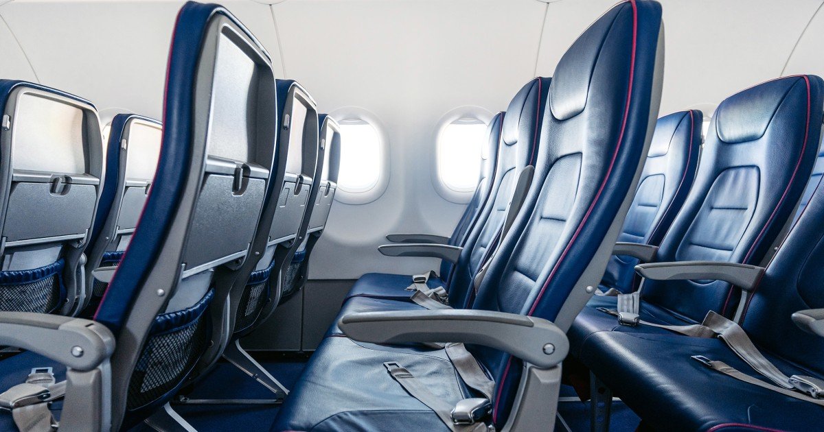 Man convicted of posing as flight attendant to score over 120 free flights