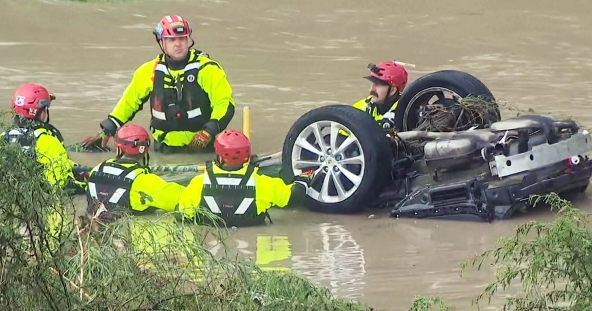 At least 11 confirmed dead in San Antonio flooding, with unknown number still missing