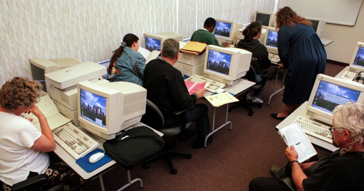 American attitudes about AI today mirror poll answers about the rise of the internet in the ’90s