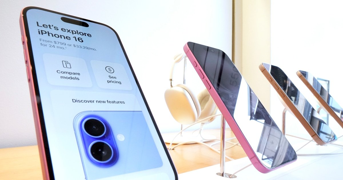Apple looking to make 'premium' priced folding iPhones starting next year, analyst says